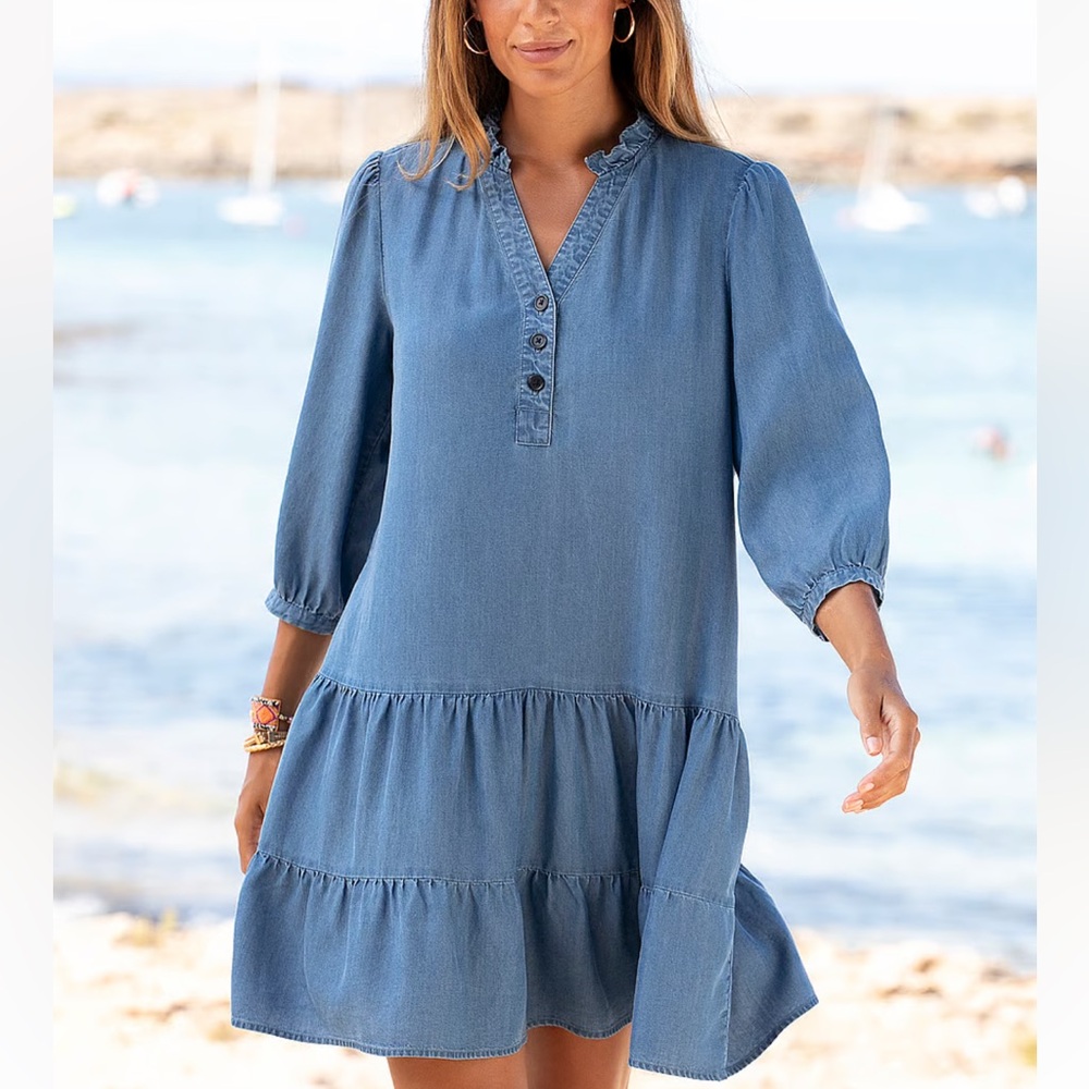 Comfy dress up or down flowy tiered dressss